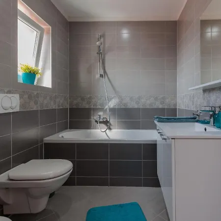 Josipa By Interhome Vikendica Policnik